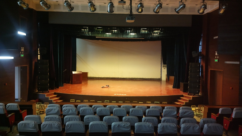 北京台湖学校多功能报告厅